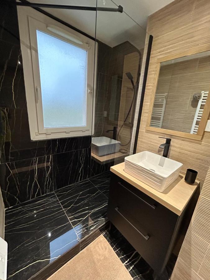 Апартаменты T4 Jolie Vue Avec Jaccuzzi Витроль Экстерьер фото